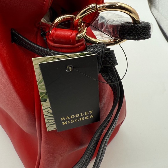 BADGLEY MISCHKA Red Snake Combo Drawstring Bucket Shoulder Bag NWT $149 MSRP - Picture 5 of 15